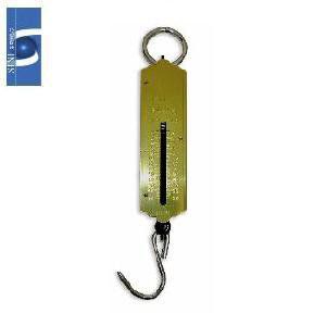 TB1512 Spring scale, 12.5 kgs., featuring a brass scale, hook, and ring.